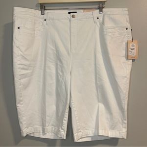 NYDJ Womens Jean Bermuda Shorts Size 26W NWT Optic White Lift Tuck Stretch